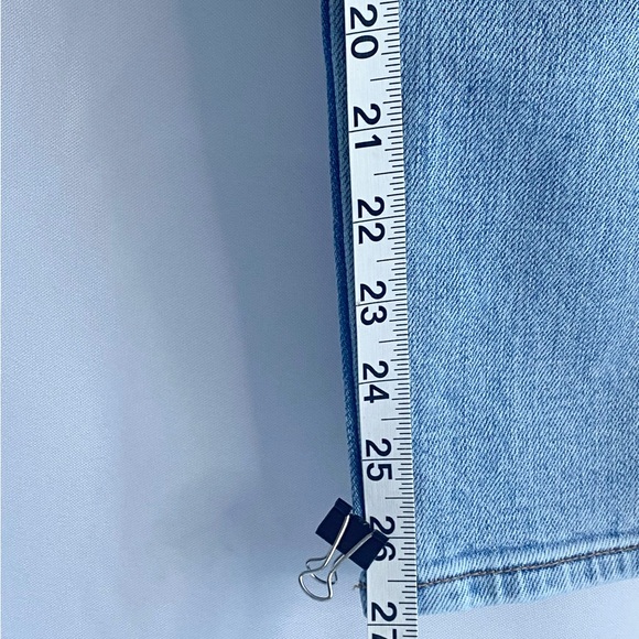 Old Navy Power Slim Straight Jeans – High Rise Ankle | Light Wash - Picture 7 of 9